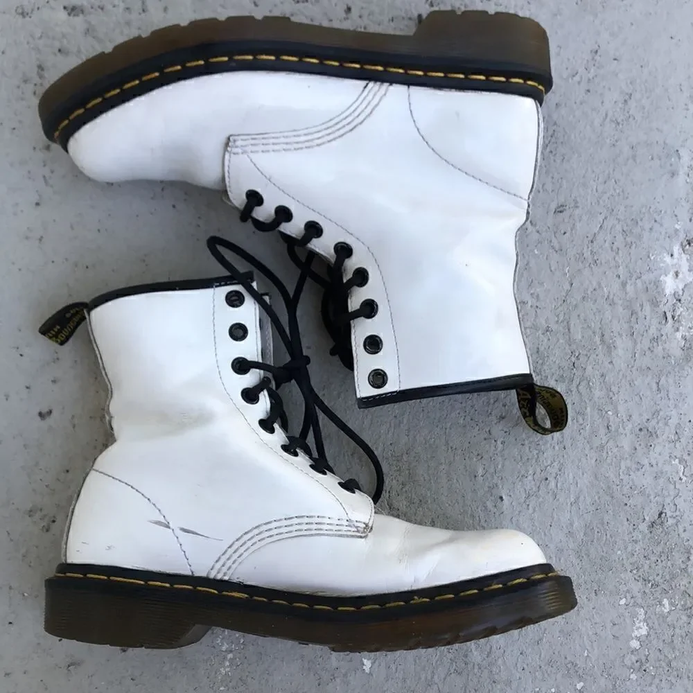 Dr  Martens  white boots
